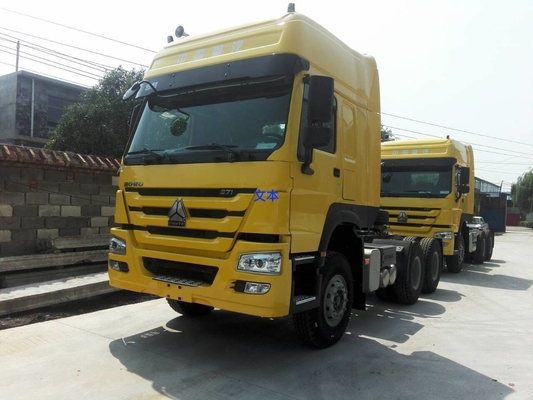 شاحنة مقطورة Howo للجرارات LHD 10 عجلات HW 79 High Roof Cab 102 Km / H