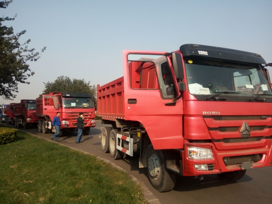 3 المحور Lhd Howo 6 × 4 شاحنة قلابة ثقيلة 371hp لأعمال البناء