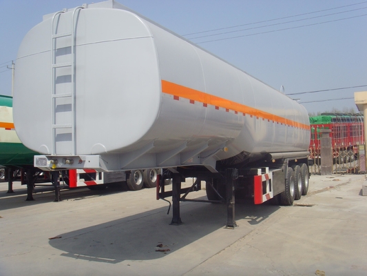 25-60cbm ناقلة نفط نصف شاحنة ومقطورة الخيار Q235 الكربون الصلب من سبائك الألومنيوم