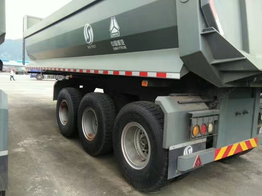 Sinotruk Howo 40-60t نصف مقطورة نصف مقطورة مع حارس جانبي وغطاء علوي افتتاح كهربائي