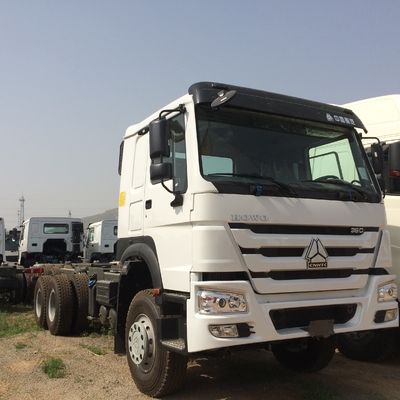 الأبيض SINOTRUK HOWO 6X4 شاحنة بضائع ثقيلة Euro II الانبعاثات القياسية