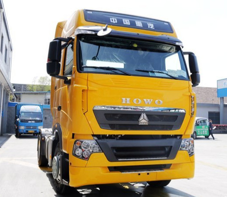 Euro 2 HW 76 Cab Howo Prime Mover Tractor 4 * 2 Wheel Wheel Truck