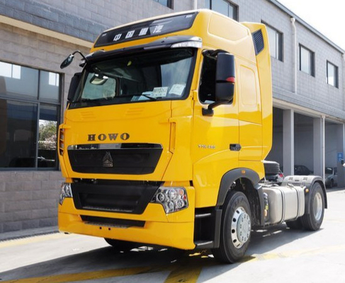 Euro 2 HW 76 Cab Howo Prime Mover Tractor 4 * 2 Wheel Wheel Truck