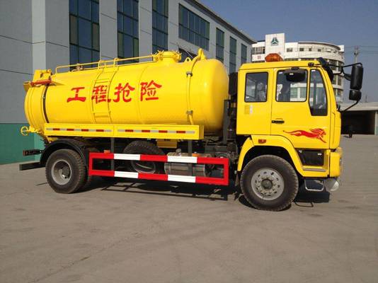 336 / 371HP Sinotruk 6x4 فراغ شفط مياه الصرف الصحي شاحنة Euro II معيار الانبعاثات