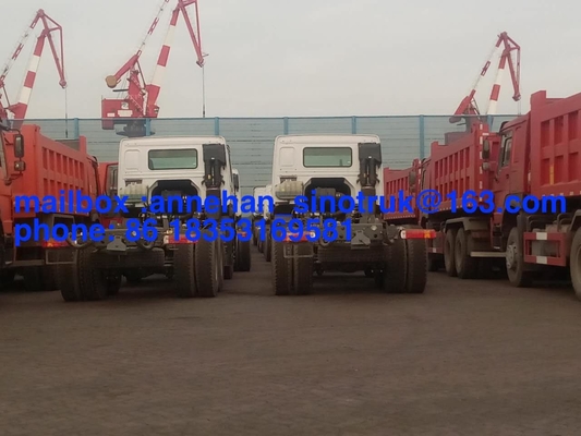 ساينو تراك 6 × 4 10 عجلات شاحنة جرار 371 حصان HW79 المقصورة مع 2 النائمون ومكيف الهواء