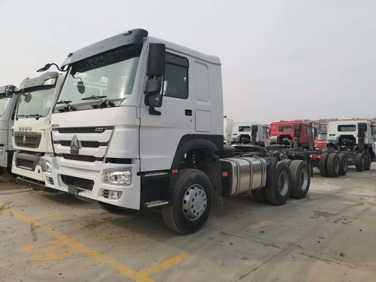 شاحنة جرار Sinotruck Howo7 6x4 10wheels 371hp 420hp LHD Euro2