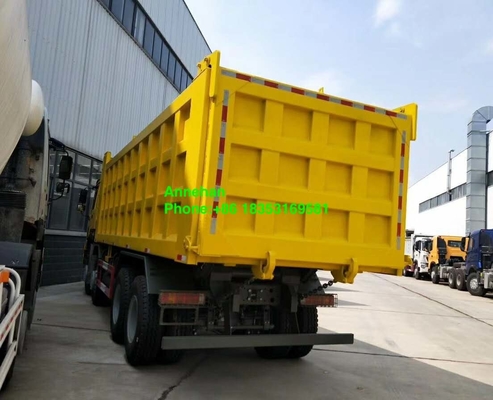 12 شاحنة Euro2 HW76 Cabin Sinotruk Howo 8x4 Dump Truck