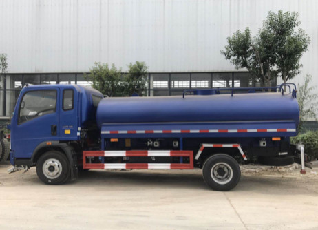 ساينو تراك هووا 4 × 2 6 × 4 10000 لتر شاحنة رش المياه