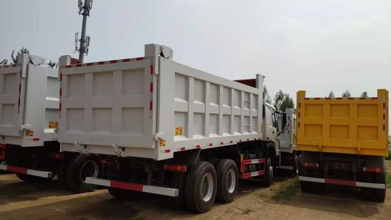 Howo 6x4 ناقل حركة يدوي ديزل 20cbm شاحنة قلابة ثقيلة