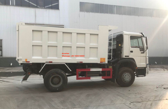 شاحنة قلابة Sinotruk Howo 7 4x2 مع حاوية تفريغ 15M3 RHD LHD