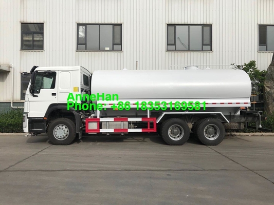 شاحنة صهريج مياه Sinotruk Howo 7 20000L 6x4 مع نظام الرش