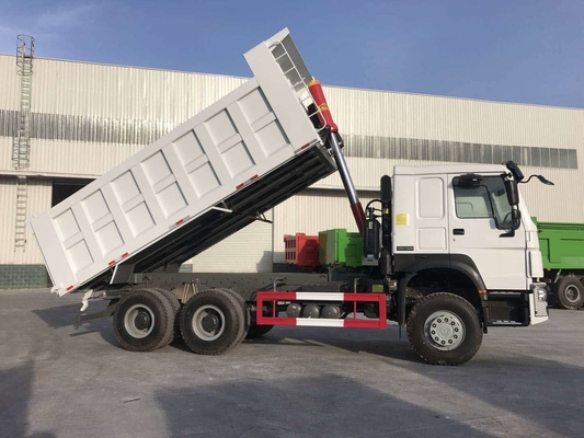 3 المحور Lhd Howo 6 × 4 شاحنة قلابة ثقيلة 371hp لأعمال البناء