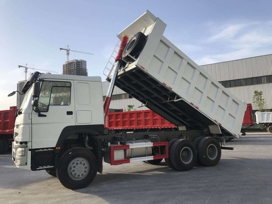 3 المحور Lhd Howo 6 × 4 شاحنة قلابة ثقيلة 371hp لأعمال البناء