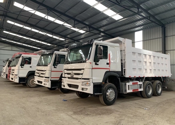 13R22.5 20CBM شاحنة بلا أنابيب الثقيلة تفريغ شاحنة ساينو تراك Howo 6x4