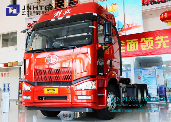 Faw J6P Euro 2350hp 10 Wheels 6x4 شاحنة جرار مع مخابئ مزدوجة
