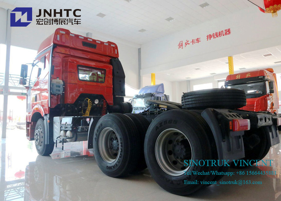 Faw J6P Euro 2350hp 10 Wheels 6x4 شاحنة جرار مع مخابئ مزدوجة