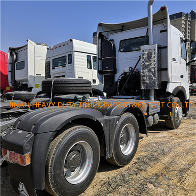 10 عجلات ساينو تراك هووا 6 × 4 شاحنة جرار 12.00r20 صور