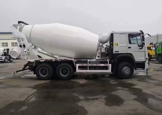 شاحنة خلط الخرسانة Sinotruk HOWO 8cbm 6X4 Blender Concrete Cement