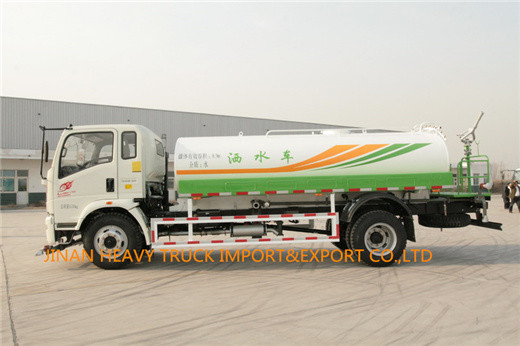 SINOTRUK Light Howo Water Sprinkler Truck 50000 Liters شاحنة إطفاء خزان المياه