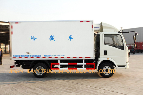 Howo 4X2 Light Duty مبردة شاحنة 5 طن 60000 كجم 7 طن