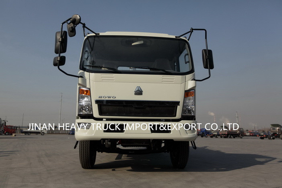 HOWO 4X2 Light Duty Truck 4cbm 1000 جالون تنظيف شفط مياه الصرف الصحي