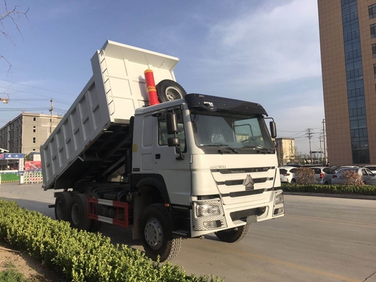 SINOTRUK Howo 6x4 3 Axle Dump Truck 30 Tons Loading Heavy Duty Dump Truck قلابة شاحنة