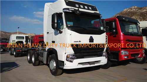10 Wheeler Sinotruck HOWO A7 6x4 شاحنات الجرارات 371hp 420hp