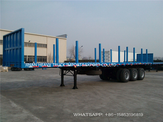 SINOTRUK 3 Axle Flatbed Trailer Log الخشب سرير مسطح مقطورة مع عمود تستقيم