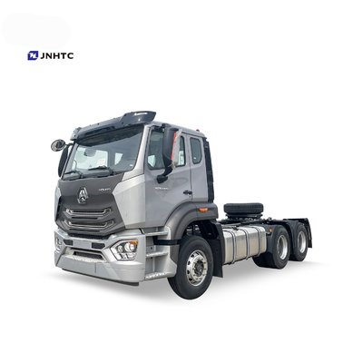 Sinotruck Hohan Tractor Head Truck 371hp 420hp 10 Wheeler 4X2 6X4