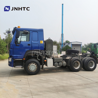 95 كم / ساعة 30 طن 6 × 6 Prime Mover Truck مستعملة Howo Tractor Truck Trailer Head