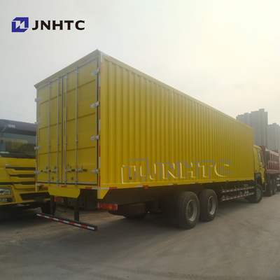 Sinotruk HOWO EURO2 Cargo Van Truck 10 Wheels A7 شاحنة نقل البضائع