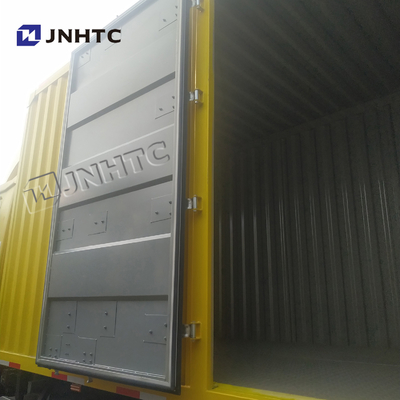 Sinotruk HOWO EURO2 Cargo Van Truck 10 Wheels A7 شاحنة نقل البضائع