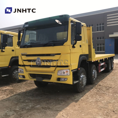 SINOTRUK 8 * 4 22-30 طن شاحنة نقل مسطحة مقعرة شاحنة نقل حفارة