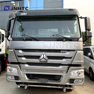 Howo 4x2 15 طن 8-12cbm شاحنة صهريج مياه شاحنة رش المياه