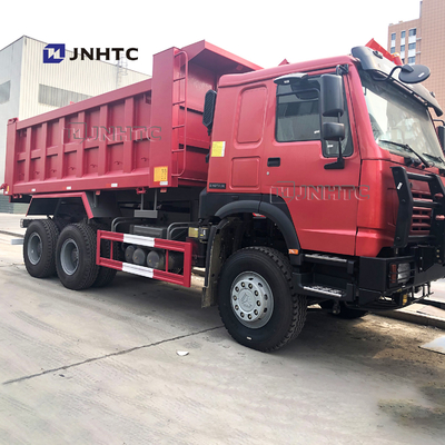 اللون الأحمر 336hp شاحنة قلابة Sinotruk Howo مع 10 عجلات وسعة 18m3