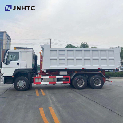 30T LHD ساينو تراك 6 × 4 10 عجلات هوو هوك رفع شاحنة لجمع القمامة