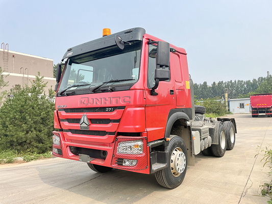 6x4 Howo 371 رأس جرار 10 عجلات شاحنة رأس جرار
