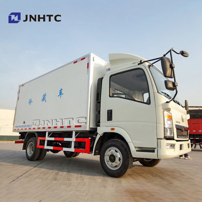 HOWO 4X2 8000kg Light Duty Commercial Trucks ثلاجة صندوق شاحنة فريزر Van